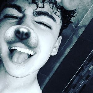 Meet your Posher, Dorian